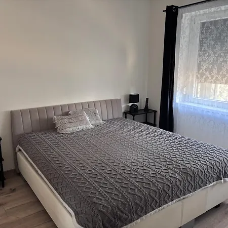 Apartment Nancy Gyor Mellett Borcs
